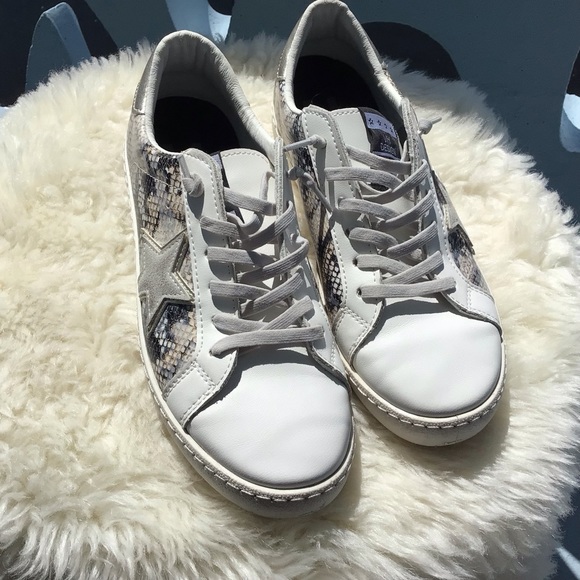 Vintage Havana Kate VH Design Faux Snakeskin Leather Slip-on Sneakers - Picture 2 of 15